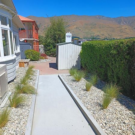 Adventure Wanaka Hostel מראה חיצוני תמונה