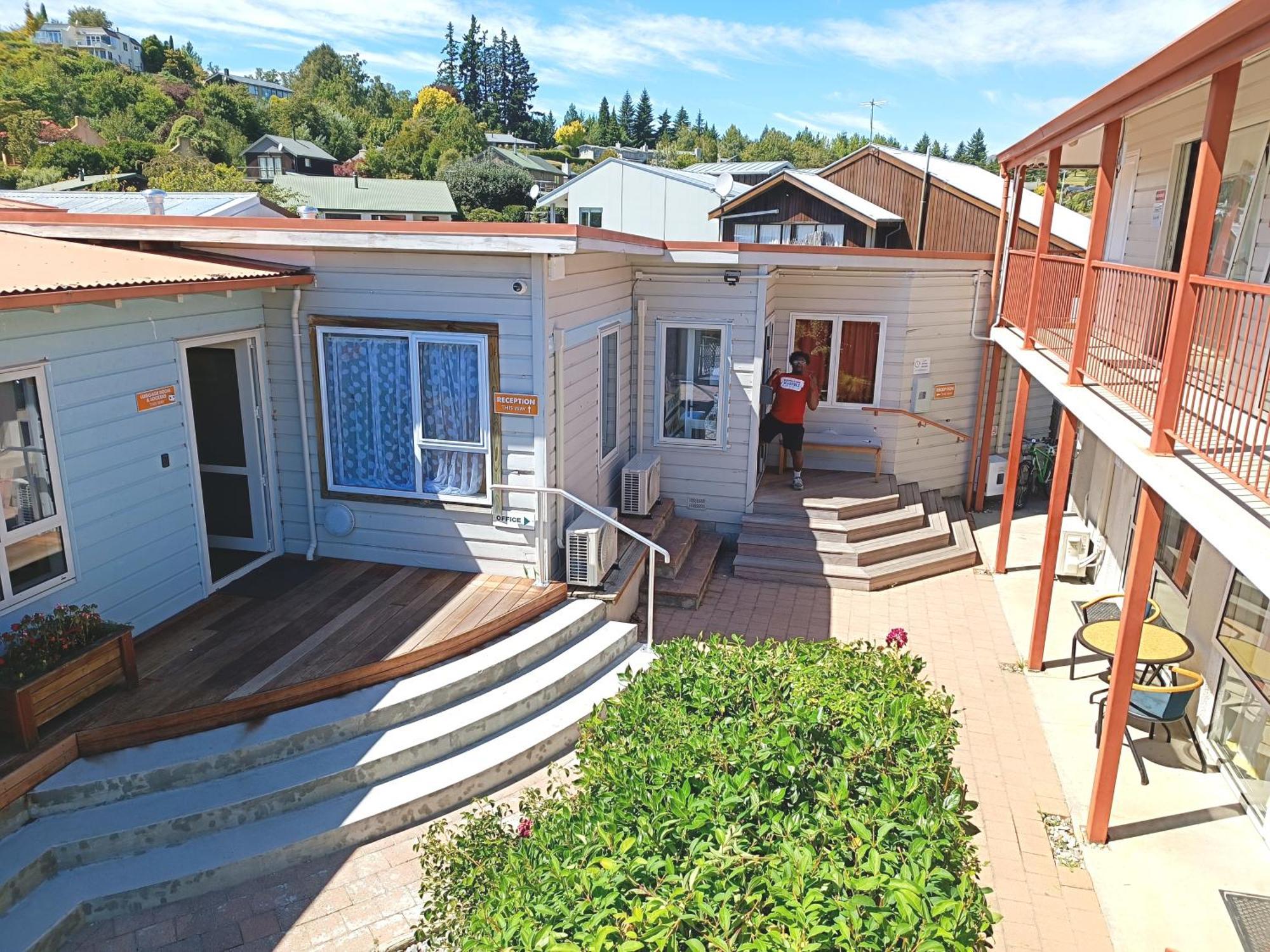 Adventure Wanaka Hostel מראה חיצוני תמונה